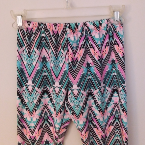 4/$20 No Boundaries Pink, Aqua & Black Leggings - Picture 7 of 7